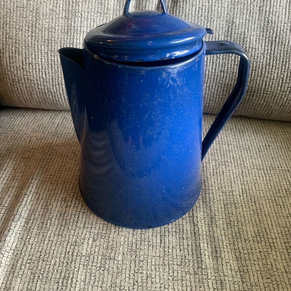 Blue white speckled coffee pot enamelware graniteware lid